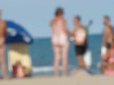 deux jeunes stars après avoir joué aux échecs veulent avoir des relations sexuelles en groupe video sexe culotte avec un mec