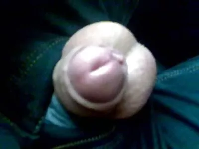 Fille et mec russes ayant des relations sexuelles anales dans la cuisine et appréciant la culotte vibrante porn fessée