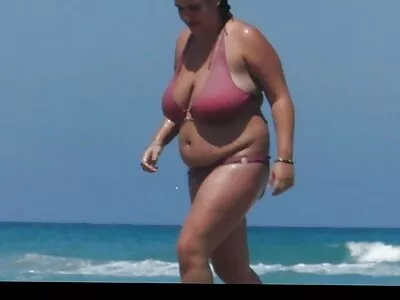 Maman attrape la bite de son du sperme plein la culotte beau-fils pour s'amuser mutuellement