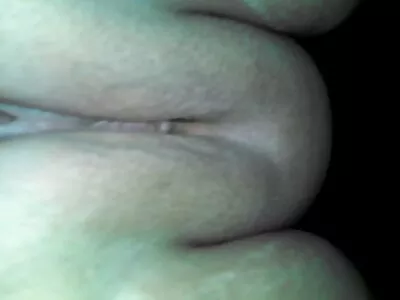 Jeune fille a un orgasme avec pipi culotte porn une bite masculine