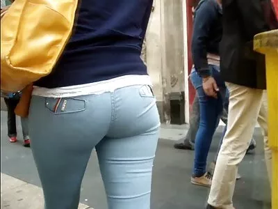 La reine des Caillers est venue rendre visite à porno culottes un problème maigre pour s'embrasser dans un cancer de style interracial