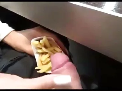 Baiser avec un nouvel ami et baiser avec un baiser en position de culotte porno cancer