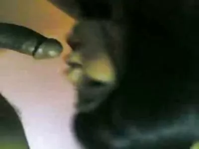 Brunette a organisé son petit ami Sexe chaud du porno en couche culotte Nouvel An
