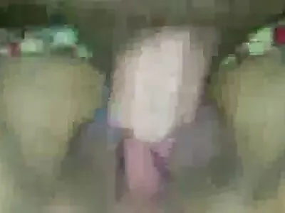Blonde aux culotte vibrante porn gros seins adore quand sa bite est poussée dans son trou