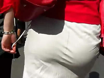 Femme trompe son mari avec son meilleur ami qui a une pipi culotte porn grosse bite