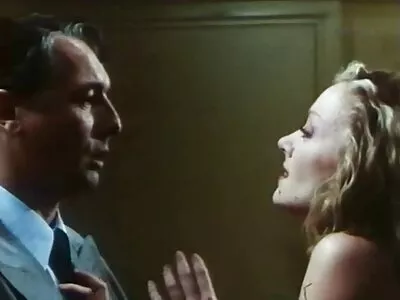 Homme anal frit grande blonde pipi culotte porn au cul élastique