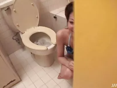 Guy-Agent pipi culotte porn apporte un mulâtre et un baiser dur au casting