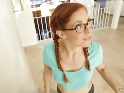 blonde avec un beau cul écarte video amateur culotte son cul pour l'anal