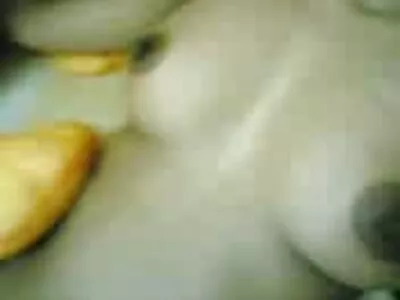 Une ado russe à porn sans culotte la maison étire un gode doux anal ou une bite blonde