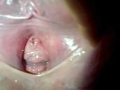 Maman avec des baisers frais essaie la bite culotte transparente xxx de son beau-fils dans la nature